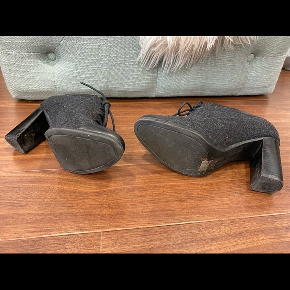 Nine West Oxford Shoes - Picture 4 of 4